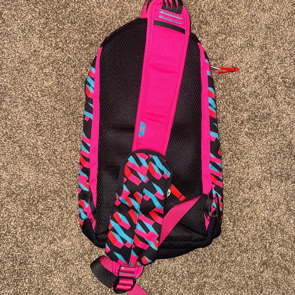 Chaco sling Backpack - Picture 2 of 3